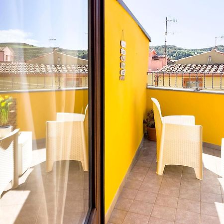 La Torre Del Pozzo Guest House Bosa Exterior photo